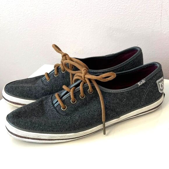 Seller photo, Poshmark